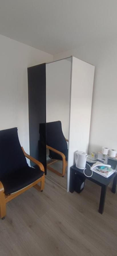 Free Car Park And Walk To Coop, Etihad , Piccadilly Manchester Extérieur photo