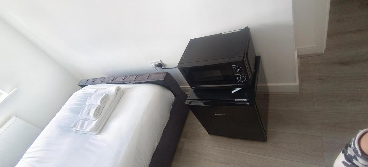 Free Car Park And Walk To Coop, Etihad , Piccadilly Manchester Extérieur photo