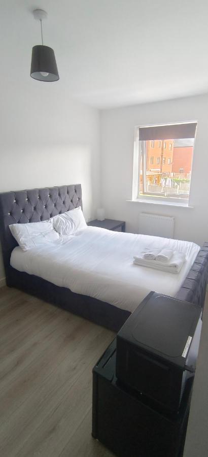 Free Car Park And Walk To Coop, Etihad , Piccadilly Manchester Extérieur photo