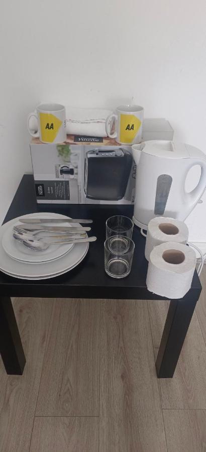 Free Car Park And Walk To Coop, Etihad , Piccadilly Manchester Extérieur photo